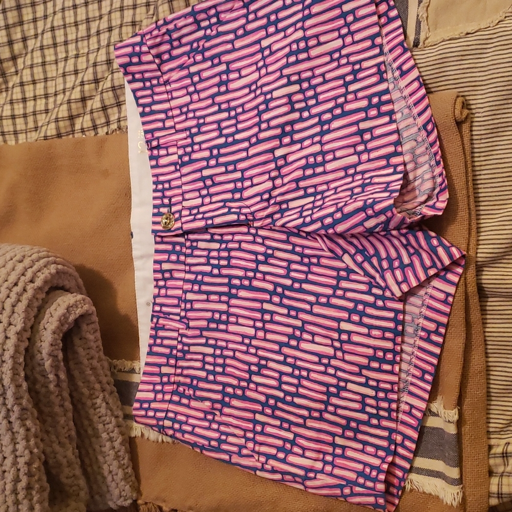Lilly Pulitzer 5 inch shorts